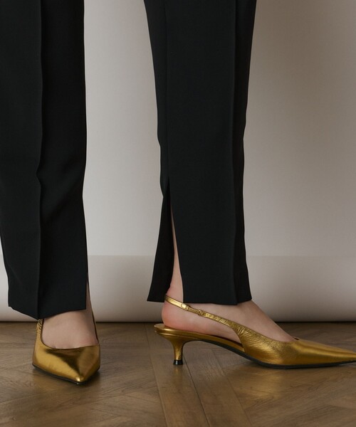 GRACE CONTINENTAL（グレースコンチネンタル）の「インサイドスリットスリムパンツ（その他パンツ・レディース・ベージュ/ブラック・38/34/36）」の8枚目の写真