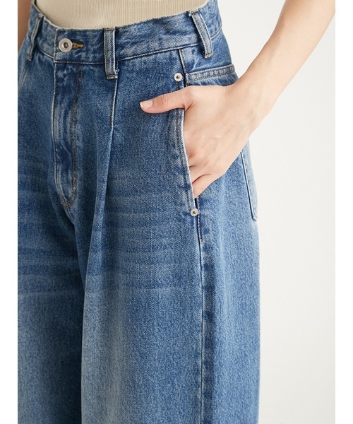 emmi(エミ)の「リサイクルコットンタックデニムパンツ(デニムパンツ・レディース・ブラック/インディゴブルー・0/1)」の9枚目の写真