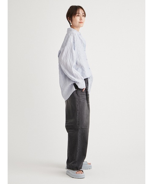 emmi(エミ)の「リサイクルコットンタックデニムパンツ(デニムパンツ・レディース・ブラック/インディゴブルー・0/1)」の20枚目の写真