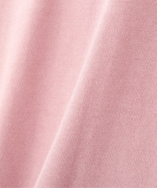 AVIREX(アヴィレックス)の「《WEB&DEPOT限定》ONE POINT EMB T-SHIRT"VARSITY LOGO" / ワンポイントロゴ 刺繍 半袖Tシャツ / AVIREX / アヴィレックス(Tシャツ/カットソー・メンズ・ホワイト/ブラック/ダークグリーン/ピンク・MEDIUM/LARGE/X-LARGE/XX-LARGE)」の5枚目の写真