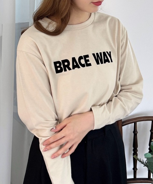 INGNI（イング）の「アソートロゴロングTシャツ（Tシャツ/カットソー・レディース・グレー系6/ブラック×ホワイト/ブラック×シルバー/ホワイト系その他2/ホワイト×シルバー/ブラック系その他/ホワイト×ブラック/ライトグレー系6/ベージュ系7・M）」の9枚目の写真
