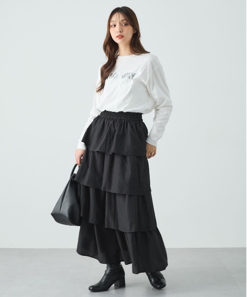 INGNI（イング）の「アソートロゴロングTシャツ（Tシャツ/カットソー・レディース・グレー系6/ブラック×ホワイト/ブラック×シルバー/ホワイト系その他2/ホワイト×シルバー/ブラック系その他/ホワイト×ブラック/ライトグレー系6/ベージュ系7・M）」の17枚目の写真