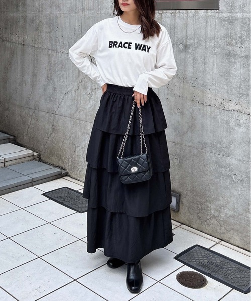 INGNI（イング）の「アソートロゴロングTシャツ（Tシャツ/カットソー・レディース・グレー系6/ブラック×ホワイト/ブラック×シルバー/ホワイト系その他2/ホワイト×シルバー/ブラック系その他/ホワイト×ブラック/ライトグレー系6/ベージュ系7・M）」の14枚目の写真
