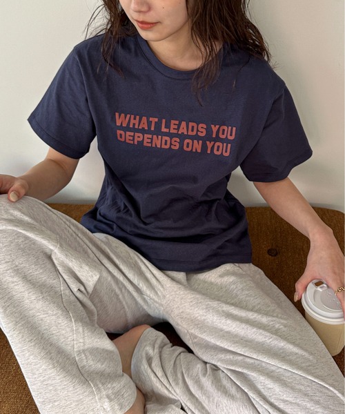 PILIT（ピリット）の「カラフルコンパクトTee（Tシャツ/カットソー・レディース・オフホワイト/ブルー/ネイビー/イエロー/レッド・MEDIUM）」の2枚目の写真