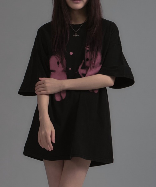 tinkerend(ティンカーエンド)の「【ユニセックス】Angel Graphic Short Sleeve T-shirt / エンジェルグラフィック半袖Tシャツ(Tシャツ/カットソー・レディース・ブラック・L/M/S)」の6枚目の写真