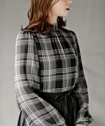 シフォンチェック柄バルーンスリーブブラウス