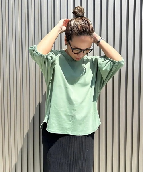 aquagarage（アクアガレージ）の「ボリューム袖カットソー（Tシャツ/カットソー・レディース・ブラック/ネイビー/ベージュ/セージグリーン/ホワイト/ピンク/ライム・M/S）」の20枚目の写真