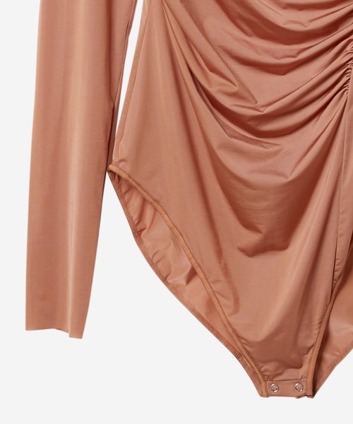 LE CIEL BLEU(ルシェルブルー)の「シルクアシンメトリーネックボディスーツ / Silky Asymmetric Neck Bodysuit(その他トップス・レディース・ブラウン/チャコールグレー・36)」の12枚目の写真