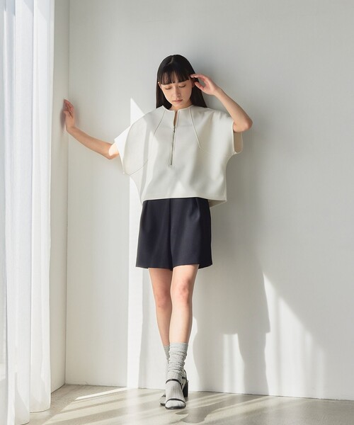 EMMEL REFINES(エメルリファインズ)の「<EMMEL REFINES>EM ダンボール 2WAY ジップ プルオーバー(Tシャツ/カットソー・レディース・オフホワイト/ブラック・FREE)」の6枚目の写真