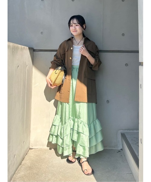 allureville(アルアバイル)の「シャンブレーミリタリーブルゾン(ブルゾン・レディース・ベージュ/ブラウン・2)」の4枚目の写真