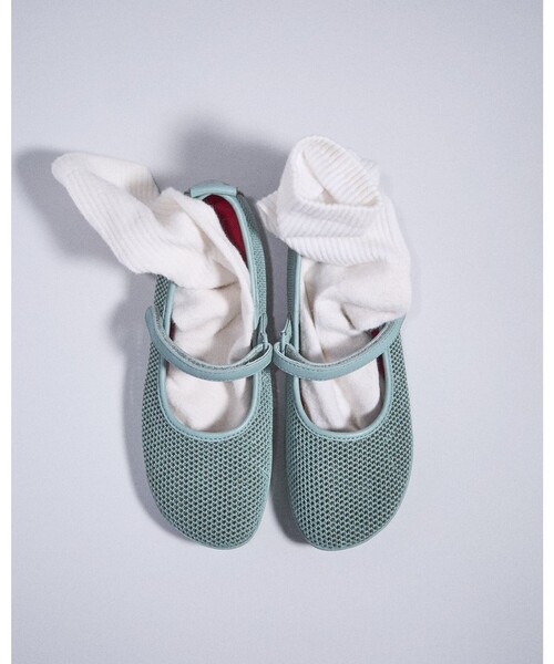 CAMPER（カンペール）の「[カンペール] RIGHT NINA / フラットシューズ（バレエシューズ・レディース・グリーン系その他5・25.5cm/25.0cm/24.0cm/23.0cm/23.5cm/22.5cm）」の2枚目の写真