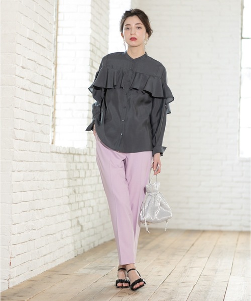 OPAQUE.CLIP（オペークドットクリップ）の「シアーフリルブラウス【洗濯機洗い可】（シャツ/ブラウス・レディース・ライトブルー/ナチュラル/チャコールグレー・42/40/38）」の7枚目の写真