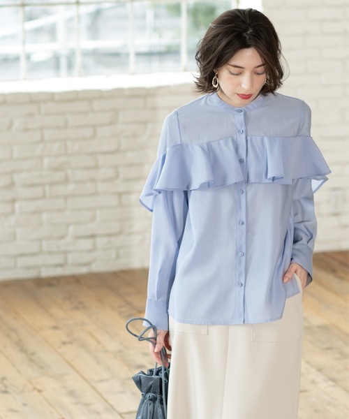 OPAQUE.CLIP（オペークドットクリップ）の「シアーフリルブラウス【洗濯機洗い可】（シャツ/ブラウス・レディース・ライトブルー/ナチュラル/チャコールグレー・42/40/38）」の17枚目の写真
