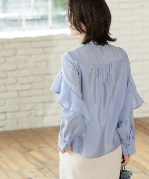 OPAQUE.CLIP（オペークドットクリップ）の「シアーフリルブラウス【洗濯機洗い可】（シャツ/ブラウス・レディース・ライトブルー/ナチュラル/チャコールグレー・42/40/38）」の19枚目の写真