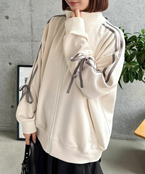 clear（クリア）の「サイドラインリボントラックジャケット［大人カジュアル リボン］（その他アウター・レディース・アイボリー/ネイビー・F）」の2枚目の写真