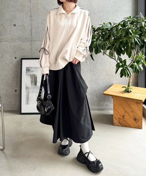 clear（クリア）の「サイドラインリボントラックジャケット［大人カジュアル リボン］（その他アウター・レディース・アイボリー/ネイビー・F）」の3枚目の写真