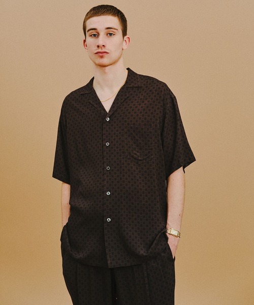 AMERICAN RAG CIE(アメリカンラグシー)の「【AMERICAN RAG CIE】小紋プリント半袖シャツ(MEN)(シャツ/ブラウス・メンズ・ブラウン/ブラック・LARGE/MEDIUM)」の6枚目の写真