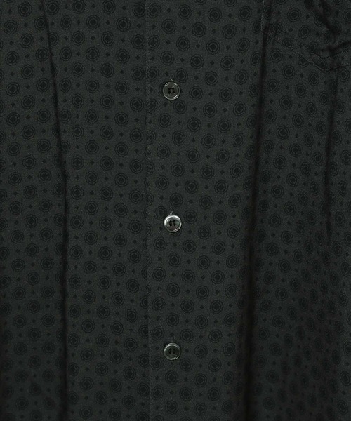 AMERICAN RAG CIE(アメリカンラグシー)の「【AMERICAN RAG CIE】小紋プリント半袖シャツ(MEN)(シャツ/ブラウス・メンズ・ブラウン/ブラック・LARGE/MEDIUM)」の4枚目の写真