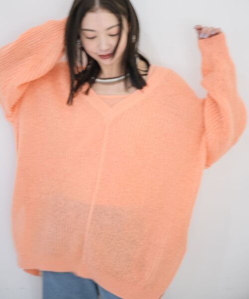 kivi(キヴィ)の「V neck PO & tank top(ニット/セーター・レディース・ブラック/オフホワイト/オレンジ/イエロー・FREE)」の9枚目の写真