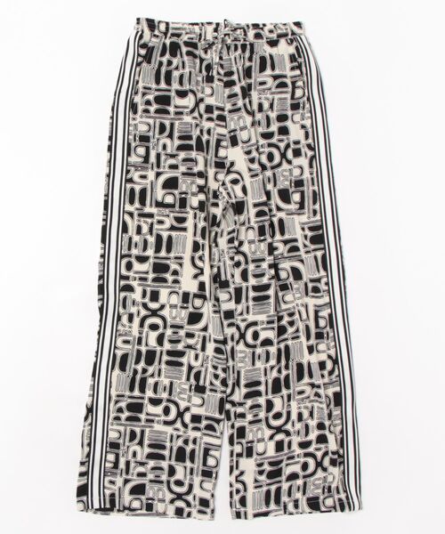 Q（キュー）の「プリントサイドラインパンツ（その他パンツ・レディース・ブラウン系/ブラック系・MEDIUM）」の3枚目の写真