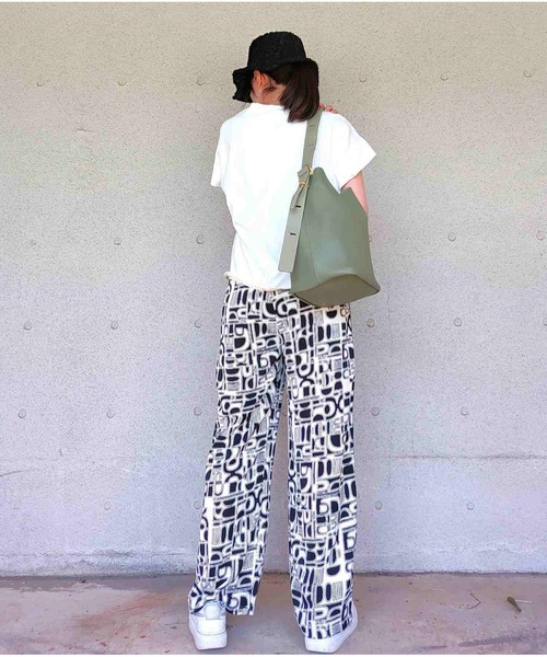 Q（キュー）の「プリントサイドラインパンツ（その他パンツ・レディース・ブラウン系/ブラック系・MEDIUM）」の12枚目の写真