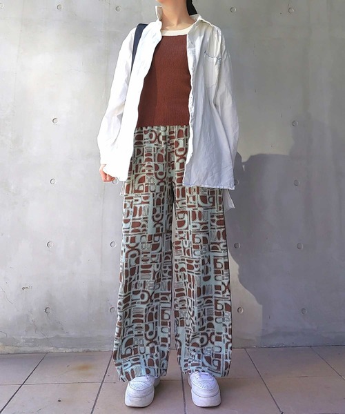 Q（キュー）の「プリントサイドラインパンツ（その他パンツ・レディース・ブラウン系/ブラック系・MEDIUM）」の13枚目の写真