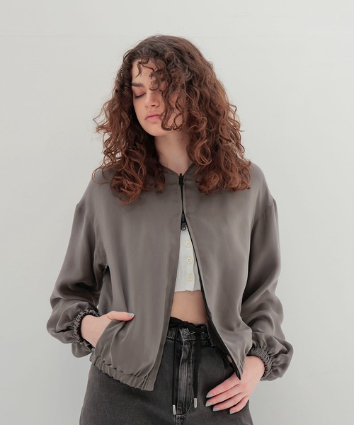 DRESSLAVE(ドレスレイブ)の「fibril cupra revesible zip blouson(フィブリルキュプラリバーシブルジップブルゾン)(ブルゾン・レディース・グレー/ブラック・38)」の5枚目の写真