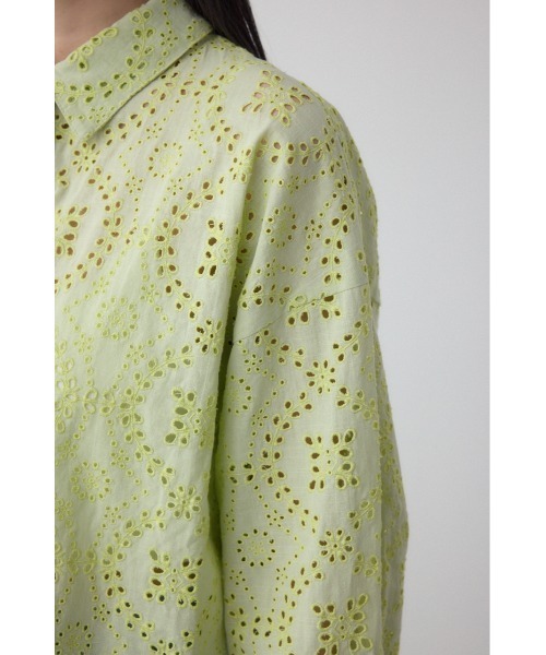 AZUL by moussy（アズールバイマウジー）の「コットンレースクロップドシャツ（シャツ/ブラウス・レディース・ブラック/アイボリー/ライム・FREE）」の5枚目の写真