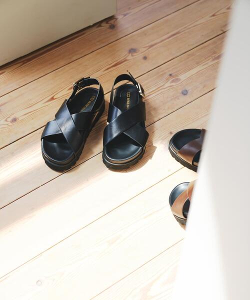 RODE SKO(ロデスコ)の「フットベッドクロスサンダル(サンダル・レディース・ブラック/ブラウン・36/37/38)」の20枚目の写真