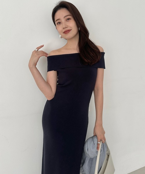 【美品】完売品 anuans アニュアンス ムーンネックニットワンピース アニュアンス anuans ムーンネックニットワンピース （NAVY