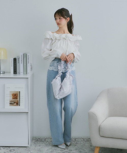 TITTY&CO.（ティティーアンドコー）の「ウエストレースデニムパンツ（デニムパンツ・レディース・ブルー・MEDIUM/SMALL）」の8枚目の写真