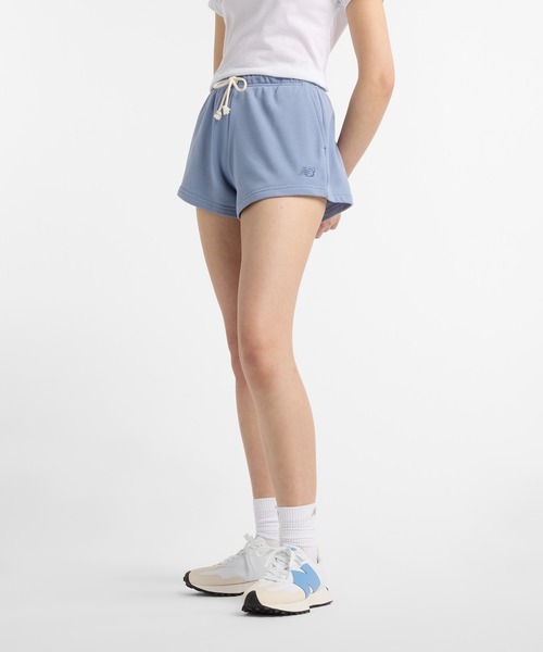 NEW BALANCE（ニューバランス）の「Coastal ライトフレンチテリーショーツ2.5インチ（その他パンツ・レディース・アイボリー/ライトブルー・SMALL/MEDIUM/LARGE）」の2枚目の写真