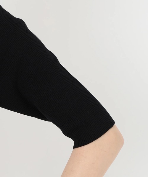 STRAWBERRY-FIELDS（ストロベリーフィールズ）の「Vネック5分袖リブニット（ニット/セーター・レディース・グリーン/オフホワイト/ブラック・2）」の5枚目の写真