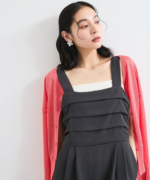VIS（ビス）の「フロントタックデザインサロペット/オールインワン（サロペット/オーバーオール・レディース・ベージュ/チャコールグレー・FREE）」の2枚目の写真