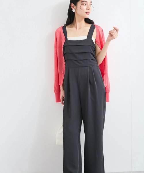 VIS（ビス）の「フロントタックデザインサロペット/オールインワン（サロペット/オーバーオール・レディース・ベージュ/チャコールグレー・FREE）」の3枚目の写真