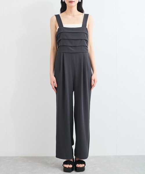 VIS（ビス）の「フロントタックデザインサロペット/オールインワン（サロペット/オーバーオール・レディース・ベージュ/チャコールグレー・FREE）」の9枚目の写真