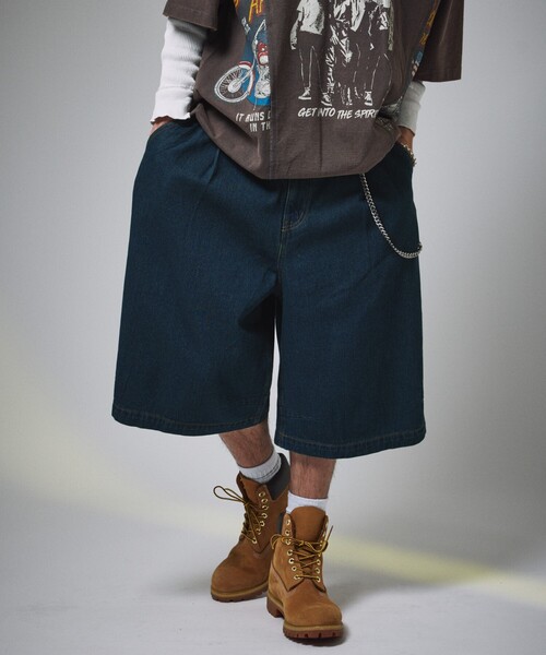 FREAK'S STORE(フリークスストア)の「限定展開 MR HEARTS/ミスターハーツ VINTAGE WASHED DENIM JORTS(デニムパンツ・メンズ・ライトブラック/インディゴブルー/ライトブルー/ブラック・LARGE/MEDIUM/SMALL)」の4枚目の写真