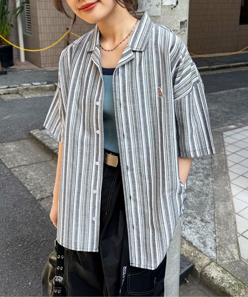 DOUBLE NAME（ダブルネーム）の「【m:rex】ミニ恐竜ワッペン開襟ストライプ5分袖シャツ（シャツ/ブラウス・レディース・ブルー/グリーン/ブラック・FREE）」の6枚目の写真