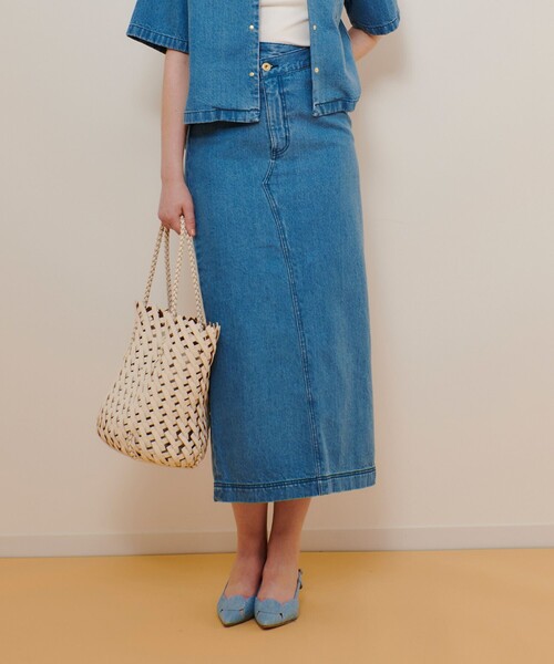 allureville（アルアバイル）の「デニムタイトスカート（デニムスカート・レディース・ライトブルー・1/2）」の7枚目の写真