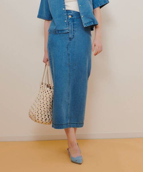 allureville（アルアバイル）の「デニムタイトスカート（デニムスカート・レディース・ライトブルー・1/2）」の6枚目の写真