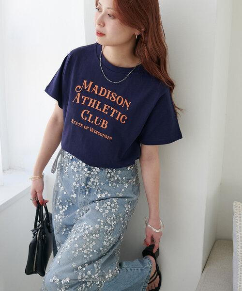 DISCOAT（ディスコート）の「【WEB限定】MADISONコンパクトTシャツ（Tシャツ/カットソー・レディース・カーキ/グレイッシュベージュ/ホワイト/ネイビー/グレー/アイボリー・MEDIUM）」の6枚目の写真