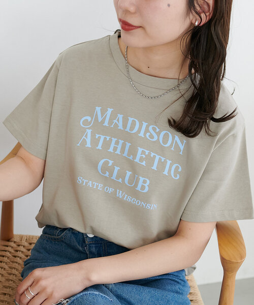 DISCOAT（ディスコート）の「【WEB限定】MADISONコンパクトTシャツ（Tシャツ/カットソー・レディース・カーキ/グレイッシュベージュ/ホワイト/ネイビー/グレー/アイボリー・MEDIUM）」の4枚目の写真