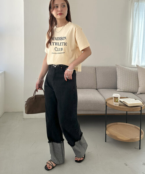 DISCOAT（ディスコート）の「【WEB限定】MADISONコンパクトTシャツ（Tシャツ/カットソー・レディース・カーキ/グレイッシュベージュ/ホワイト/ネイビー/グレー/アイボリー・MEDIUM）」の18枚目の写真