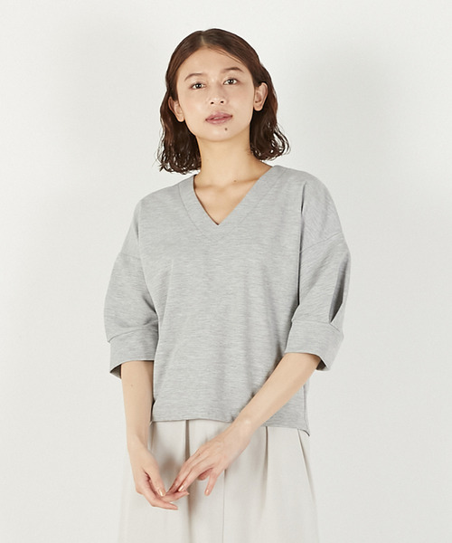 LOGEMENT DE CLAIRE(ロジュモンドクレール)の「Vネックプルオーバー(Tシャツ/カットソー・レディース・ホワイト/杢グレー/ブラック・FREE)」の3枚目の写真