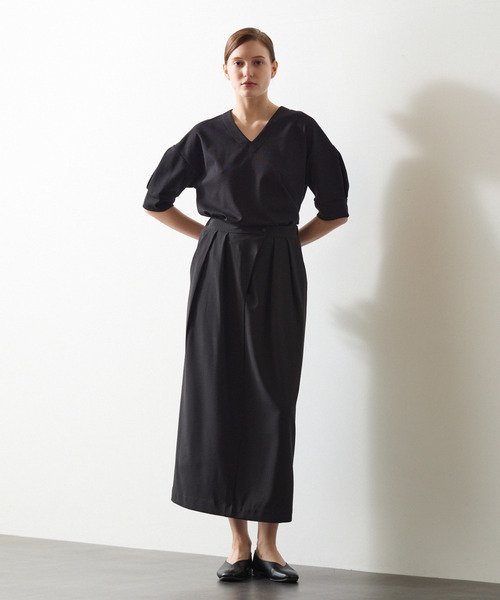 LOGEMENT DE CLAIRE(ロジュモンドクレール)の「Vネックプルオーバー(Tシャツ/カットソー・レディース・ホワイト/杢グレー/ブラック・FREE)」の2枚目の写真