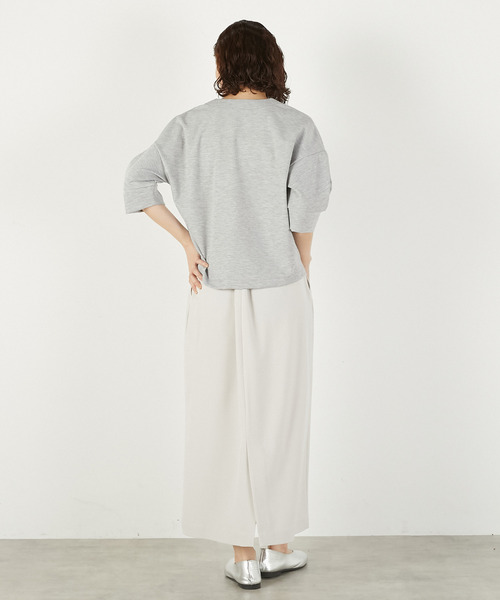 LOGEMENT DE CLAIRE(ロジュモンドクレール)の「Vネックプルオーバー(Tシャツ/カットソー・レディース・ホワイト/杢グレー/ブラック・FREE)」の15枚目の写真