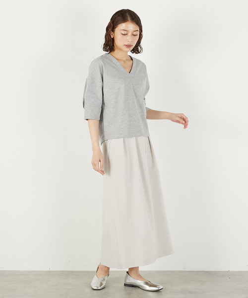 LOGEMENT DE CLAIRE(ロジュモンドクレール)の「Vネックプルオーバー(Tシャツ/カットソー・レディース・ホワイト/杢グレー/ブラック・FREE)」の17枚目の写真