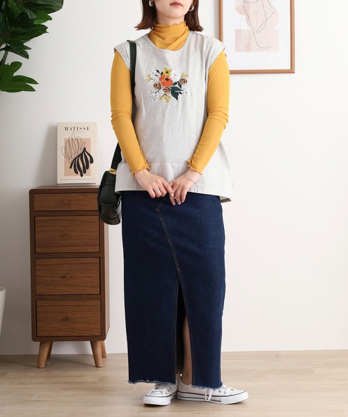 Emago(イマゴ)の「EMAGO 花ビーズ刺繍タンクトップ(タンクトップ・レディース・杢グレー/ホワイト×ブラウン/ネイビー・FREE)」の19枚目の写真