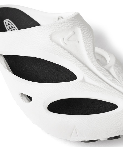 JACK & MARIE（ジャックアンドマリー）の「KEEN SHANTI（サンダル・レディース・ブラック/ホワイト・24cm/23㎝）」の3枚目の写真