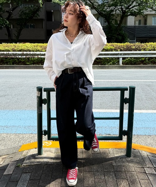 DOUBLE NAME（ダブルネーム）の「【m:rex】ミニ恐竜ワッペンオックスシャツ（シャツ/ブラウス・レディース・ネイビー/ボルドー/オフホワイト・FREE）」の7枚目の写真